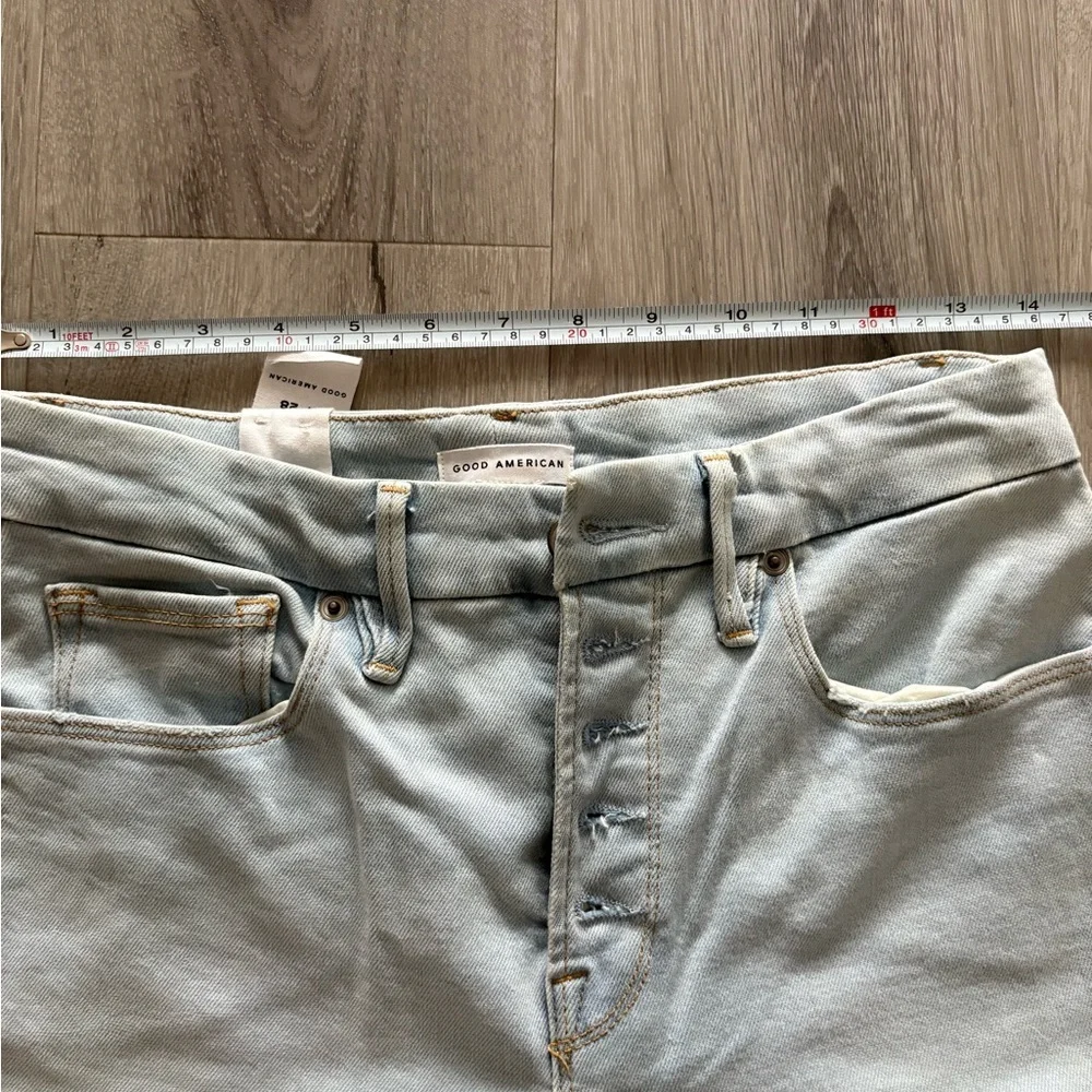 Good American High Rise Light Wash Jeans Good Legs Crop - Picture 5 of 7